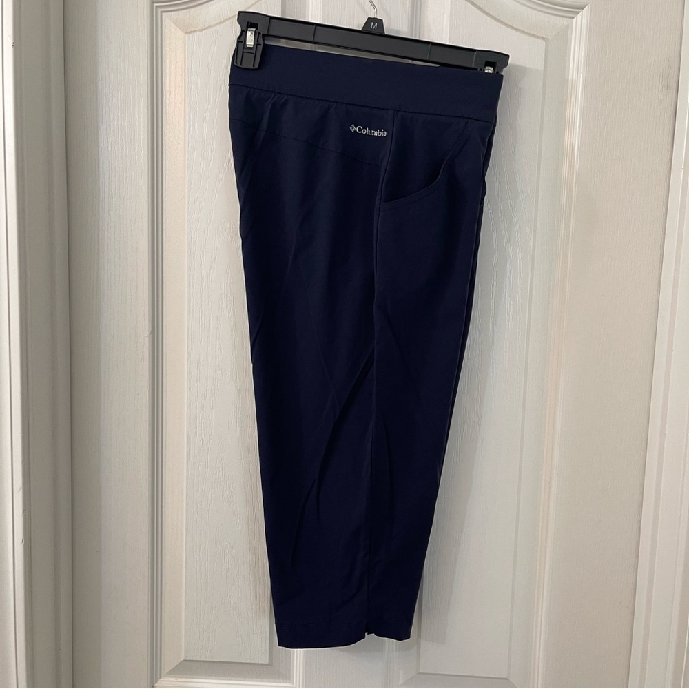 Columbia Capri Pant - Navy.  Womens:  Medium.